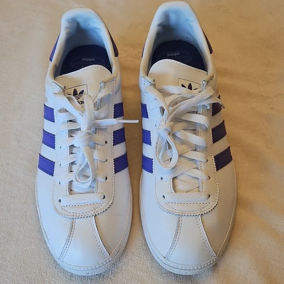 EUC Men's Adidas Munchen White and Purple Sneakers, Size 10 - Picture 3 of 7